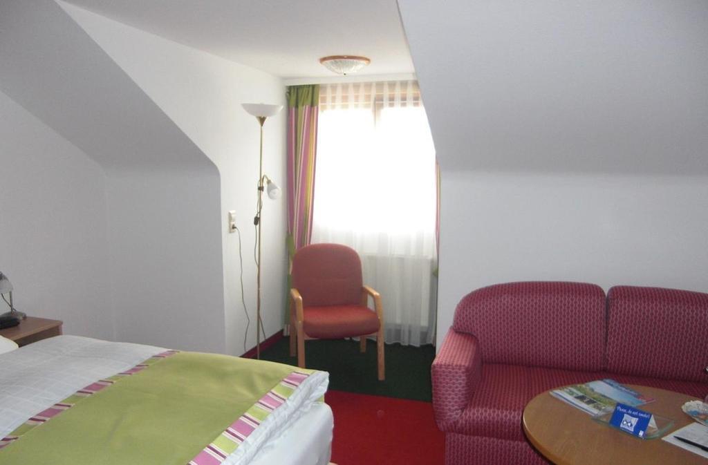 Hotel Birkenhof Байрсброн Экстерьер фото