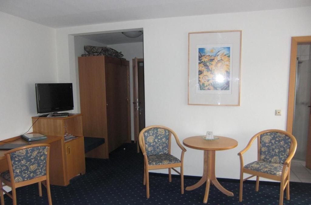 Hotel Birkenhof Байрсброн Экстерьер фото